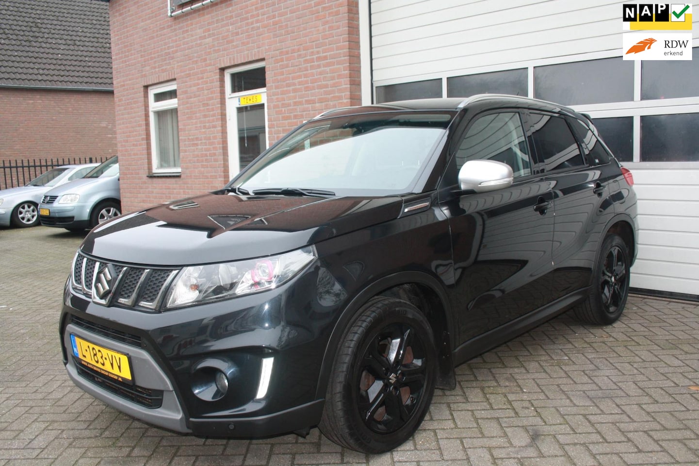 Suzuki Vitara - 1.4 S Allgrip Automaat, 131.000KM Xenon Navigatie Trekhaak Perfect Uitgevoerd!!! - AutoWereld.nl