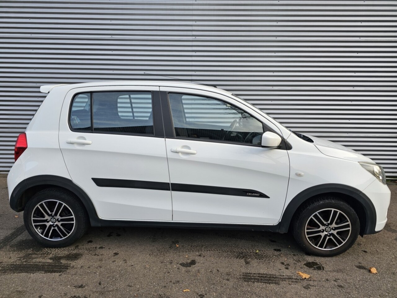 Suzuki Celerio - 1.0 Exclusive GT pakket/ trekhaak - AutoWereld.nl