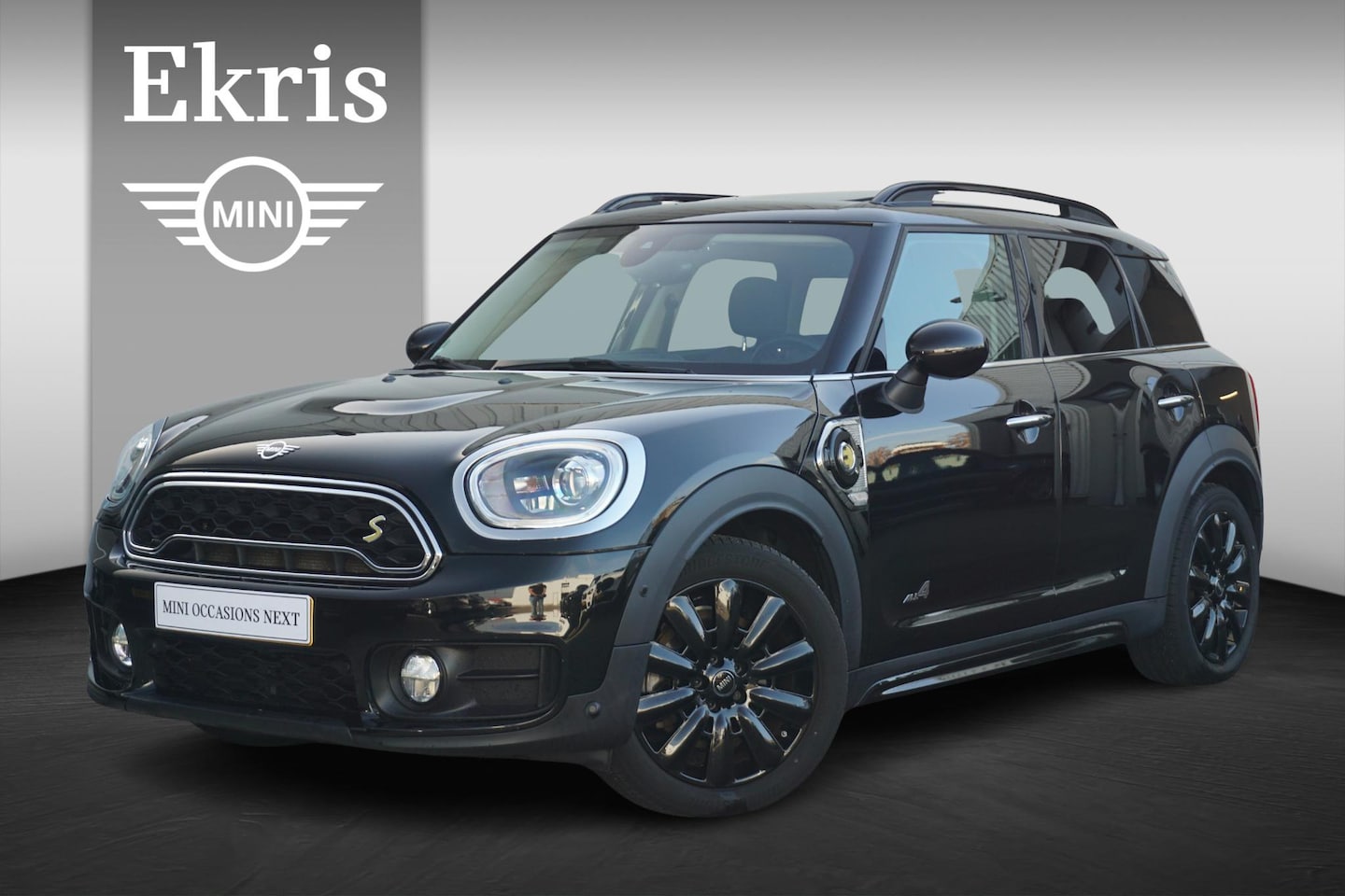 MINI Countryman - Cooper SE ALL4 | Achteruitrijcamera + Panoramadak - AutoWereld.nl