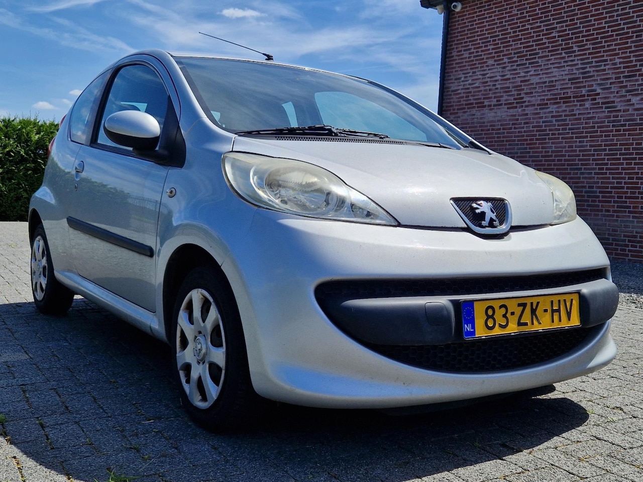 Peugeot 107 - 1.0-12V XS 1.0-12V XS - AutoWereld.nl