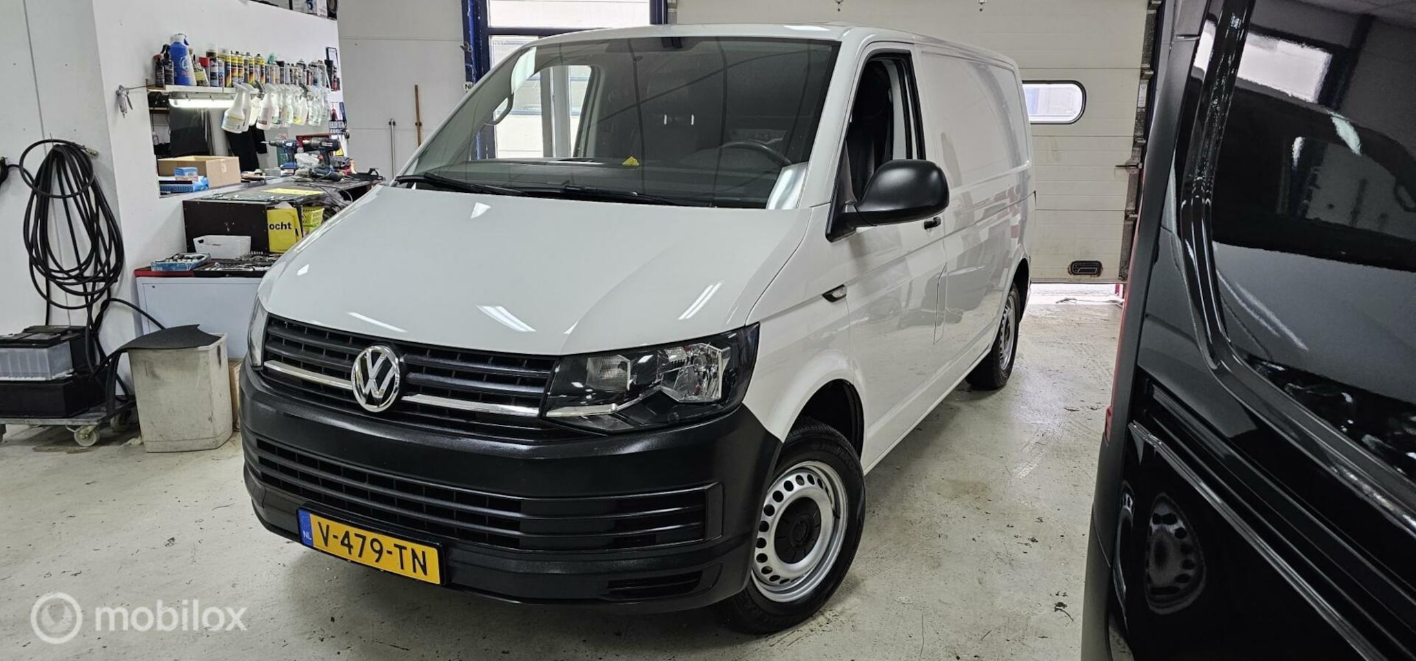 Volkswagen Transporter - 2.0 TDI L1H1 2.0 TDI L1H1 - AutoWereld.nl