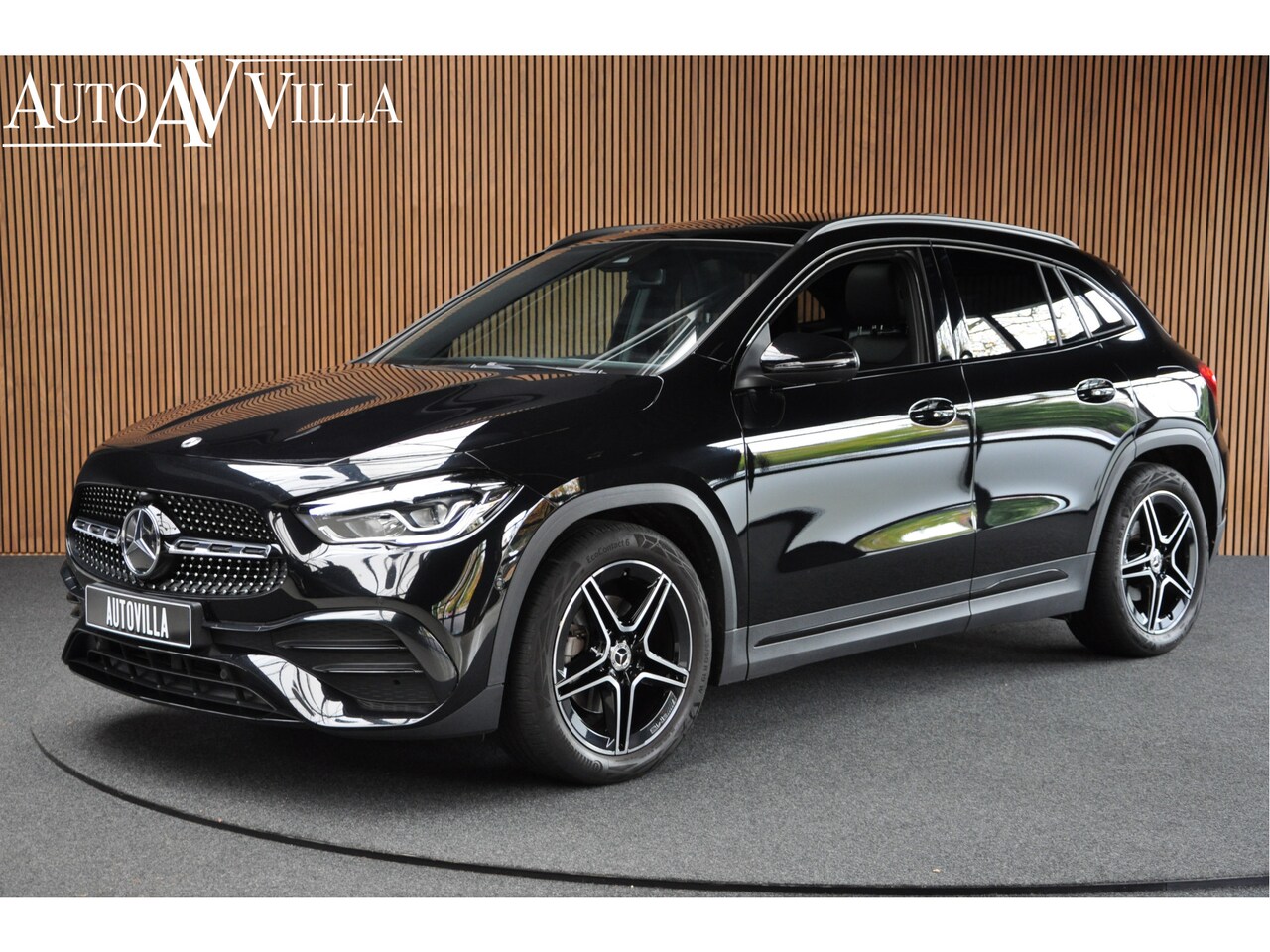 Mercedes-Benz GLA-Klasse - 200 AMG Line Panorama Leer Camera Ambient Navi LM velgen PTS Climate - AutoWereld.nl