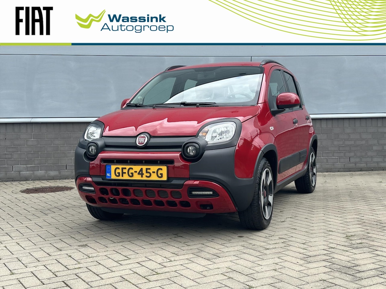 Fiat Panda - 1.0 70pk Hybrid Red | Airco | RED-Uitvoering | Bluetooth | Lage Km-Stand - AutoWereld.nl