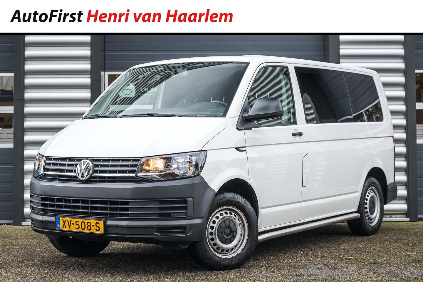 Volkswagen Transporter Kombi - 2.0 TDI L1H19 pers. 2.0 TDI L1H1airco, Nav, Euro 6,Bpm vrij voor particulier gebruik - AutoWereld.nl