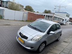 Toyota Yaris - 1.3 VVTi Sol MMT