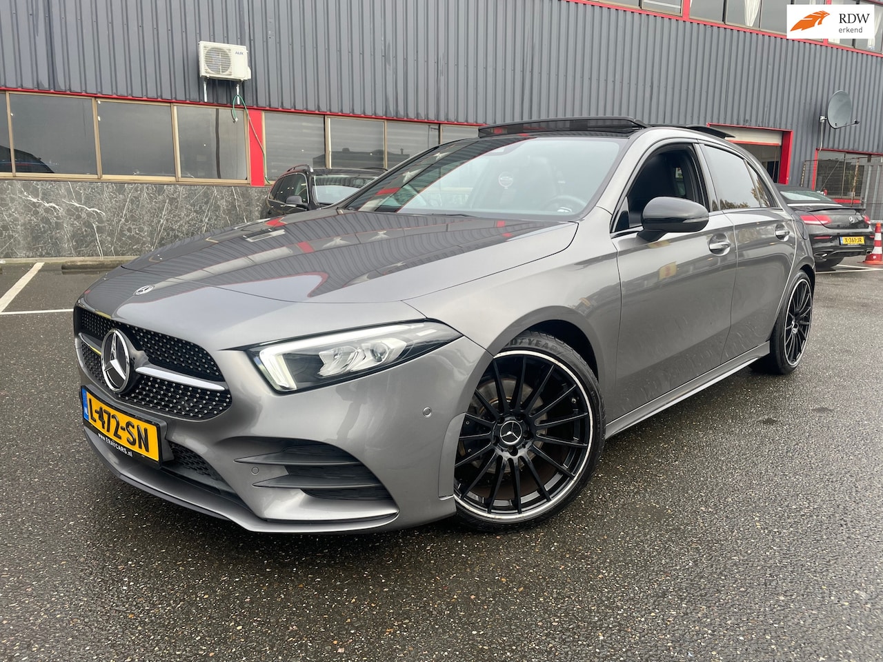 Mercedes-Benz A-klasse - 180 Premium / AMG / PANO / AUTOMAAT / SPEC VLG /ALACANTRA / - AutoWereld.nl