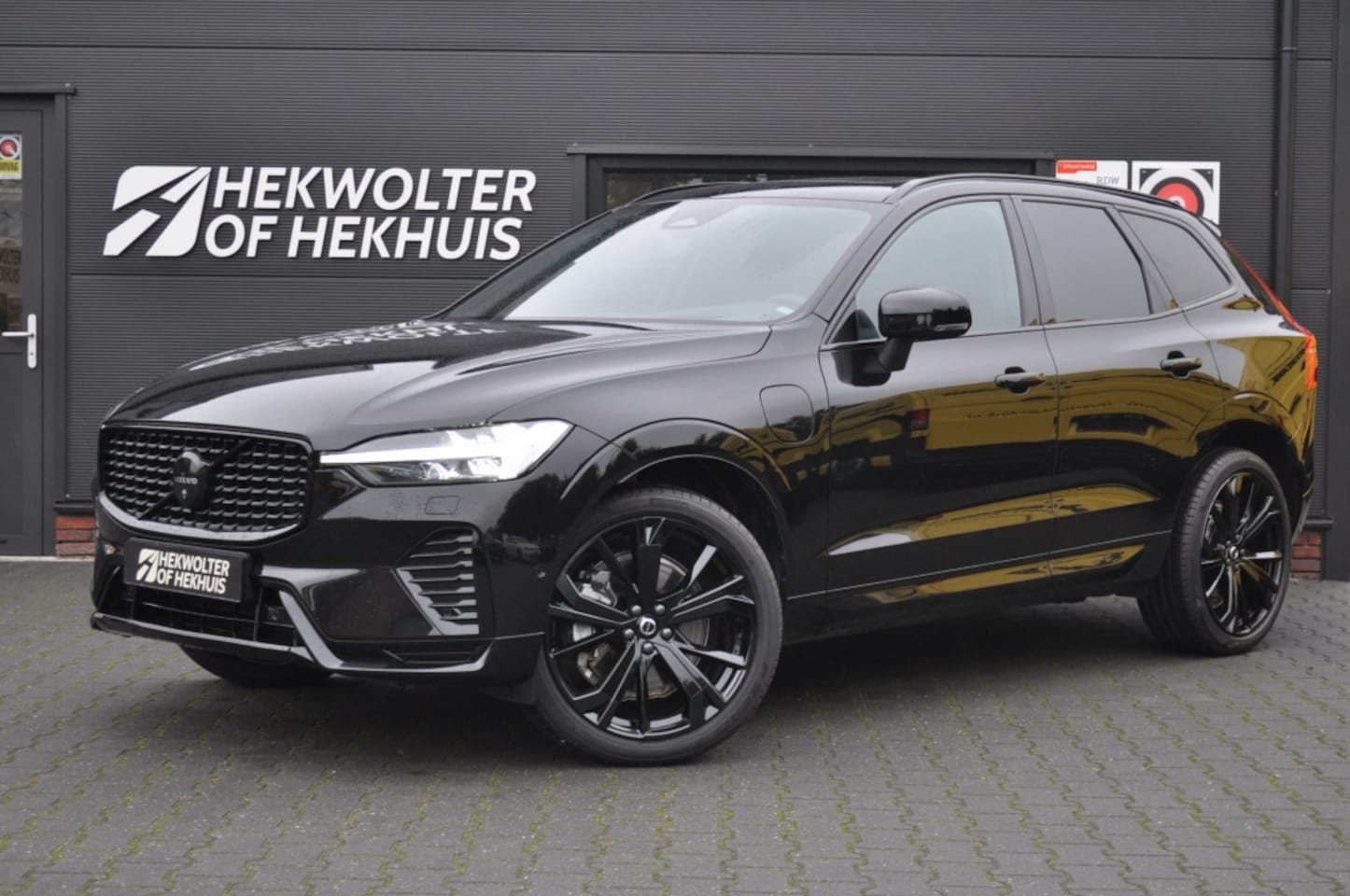 Volvo XC60 - T6 398PK AWD Ultra Black Edition | Head-up | Long Range | - AutoWereld.nl