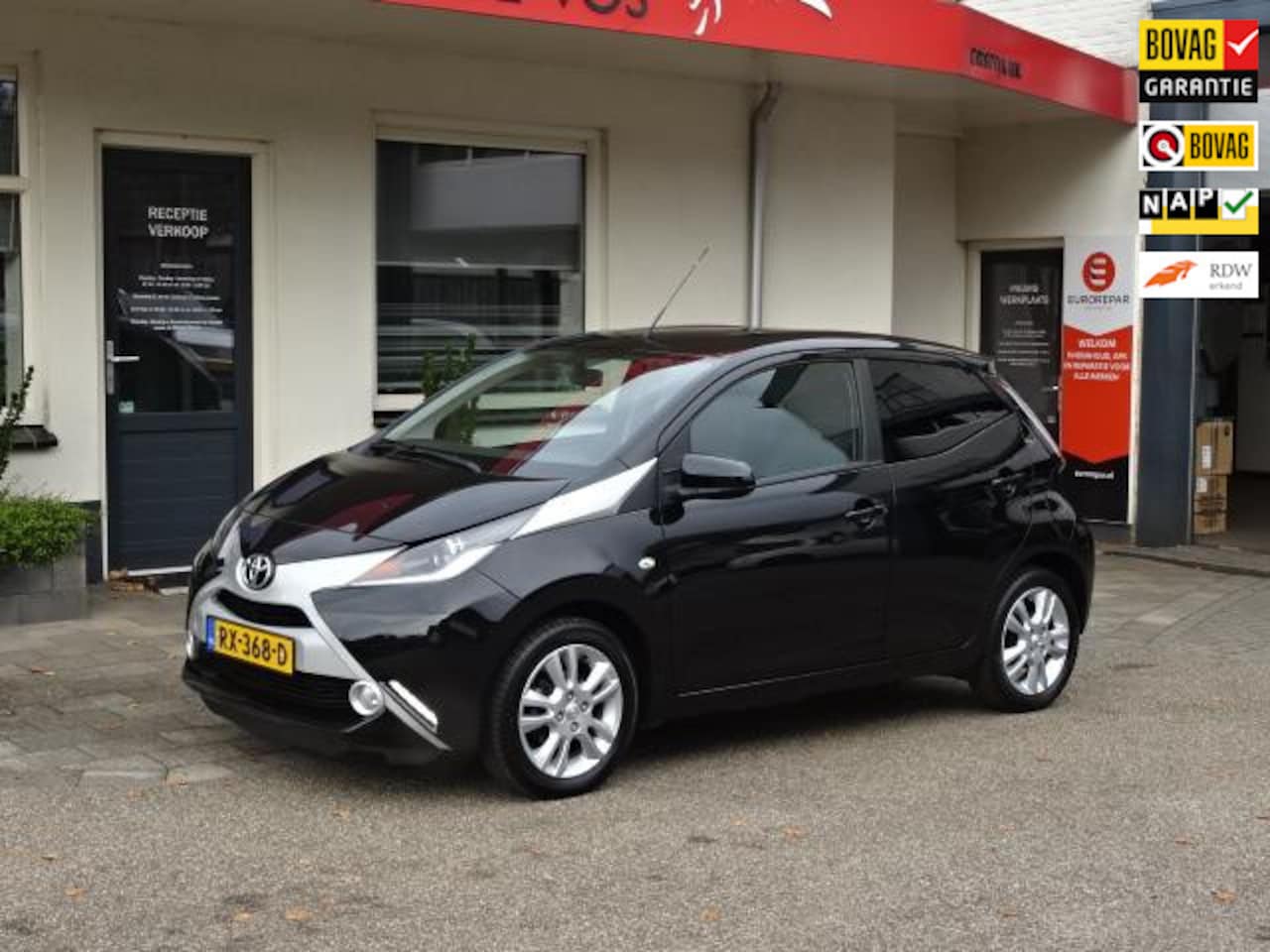 Toyota Aygo - 1.0 VVT-i x-joy 1.0 VVT-i x-joy - AutoWereld.nl