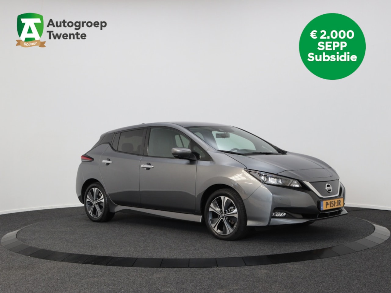 Nissan LEAF - Tekna 40 kWh | 360 Camera | DAB | Carplay | Auto. Airco | EV | - AutoWereld.nl