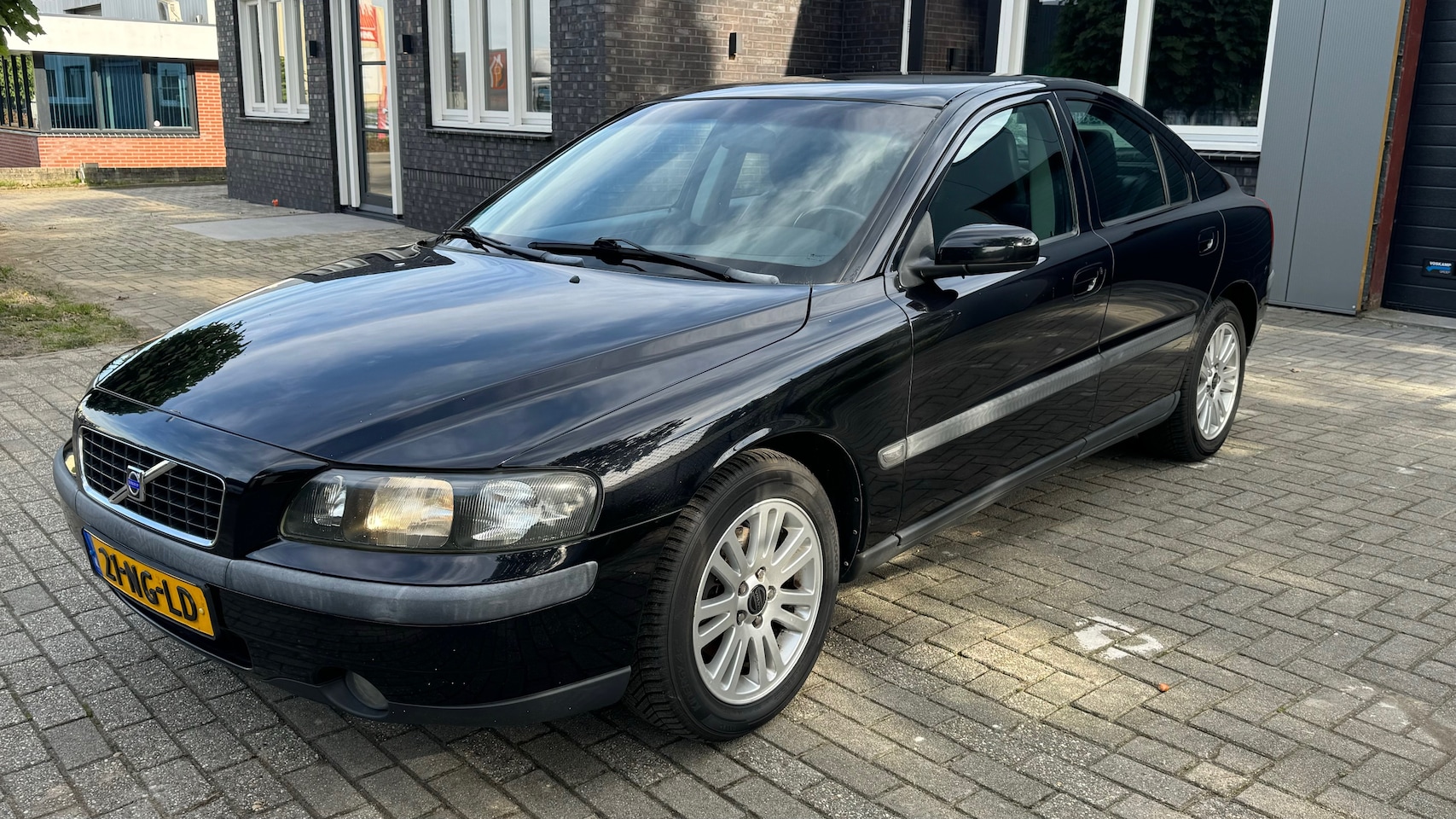 Volvo S60 - 2.4 Nieuwe koppeling, motorsteun rubbers, etc. - AutoWereld.nl