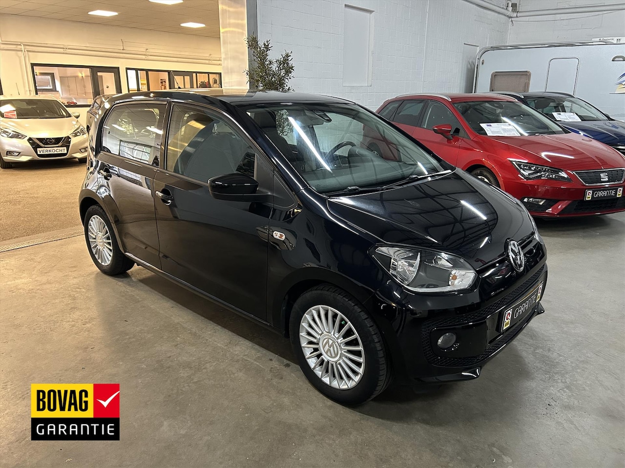 Volkswagen Up! - 1.0 60PK 5D BMT High up! AIRCO / LMV - AutoWereld.nl