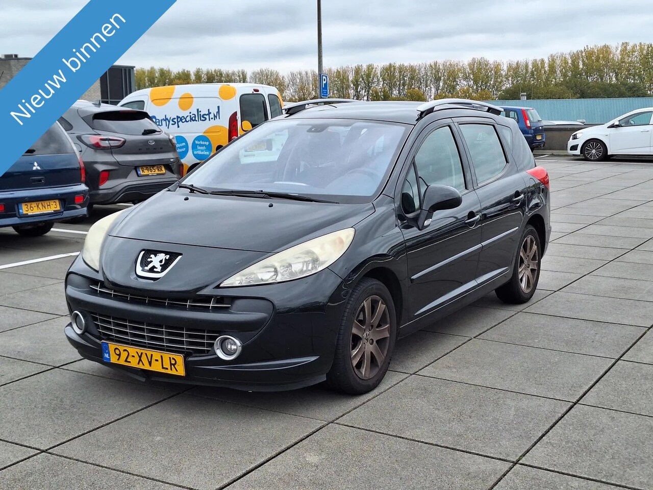 Peugeot 207 SW - € 2250,-1.6 VTi XS Première Nwe Apk Trekhaak Airco etc - AutoWereld.nl