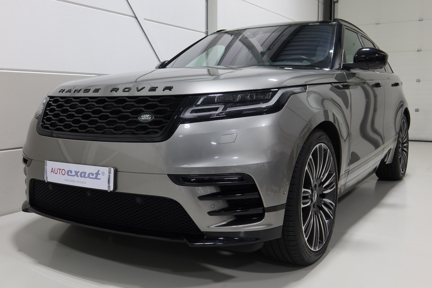 Land Rover Range Rover Velar - P300 Turbo AWD R-Dynamic HSE - AutoWereld.nl