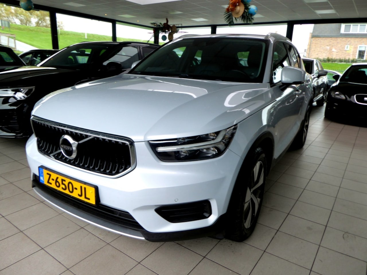 Volvo XC40 - 1.5 T5 TE Moment Pro - AutoWereld.nl