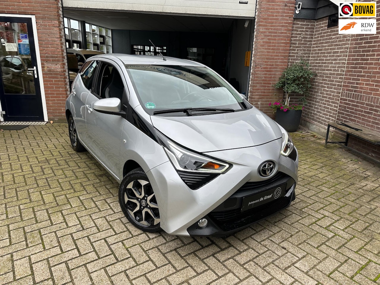 Toyota Aygo - 1.0 VVT-i X-PLAY|CARPLAY/CAMERA/PDC/LIJN | TEAM/KM 62500 - AutoWereld.nl