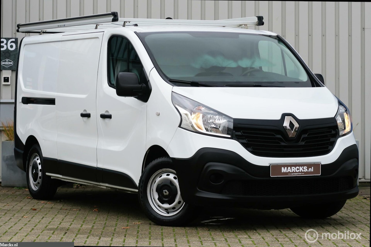 Renault Trafic - bestel 1.6 dCi T29 L2H1 Luxe - AutoWereld.nl