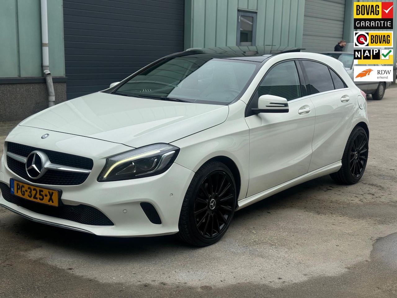 Mercedes-Benz A-klasse - 180 Prestige automaat panoramadak facelift 2015 - AutoWereld.nl