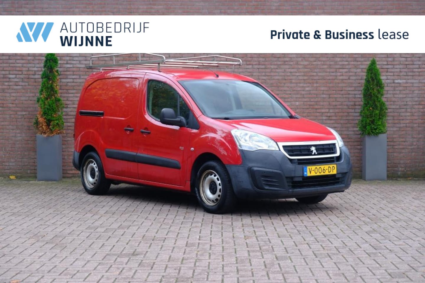 Peugeot Partner - 1.6 BlueHDi 75pk L1 XR Profit+ | Airco | Cruise | PDC | Trekhaak - AutoWereld.nl