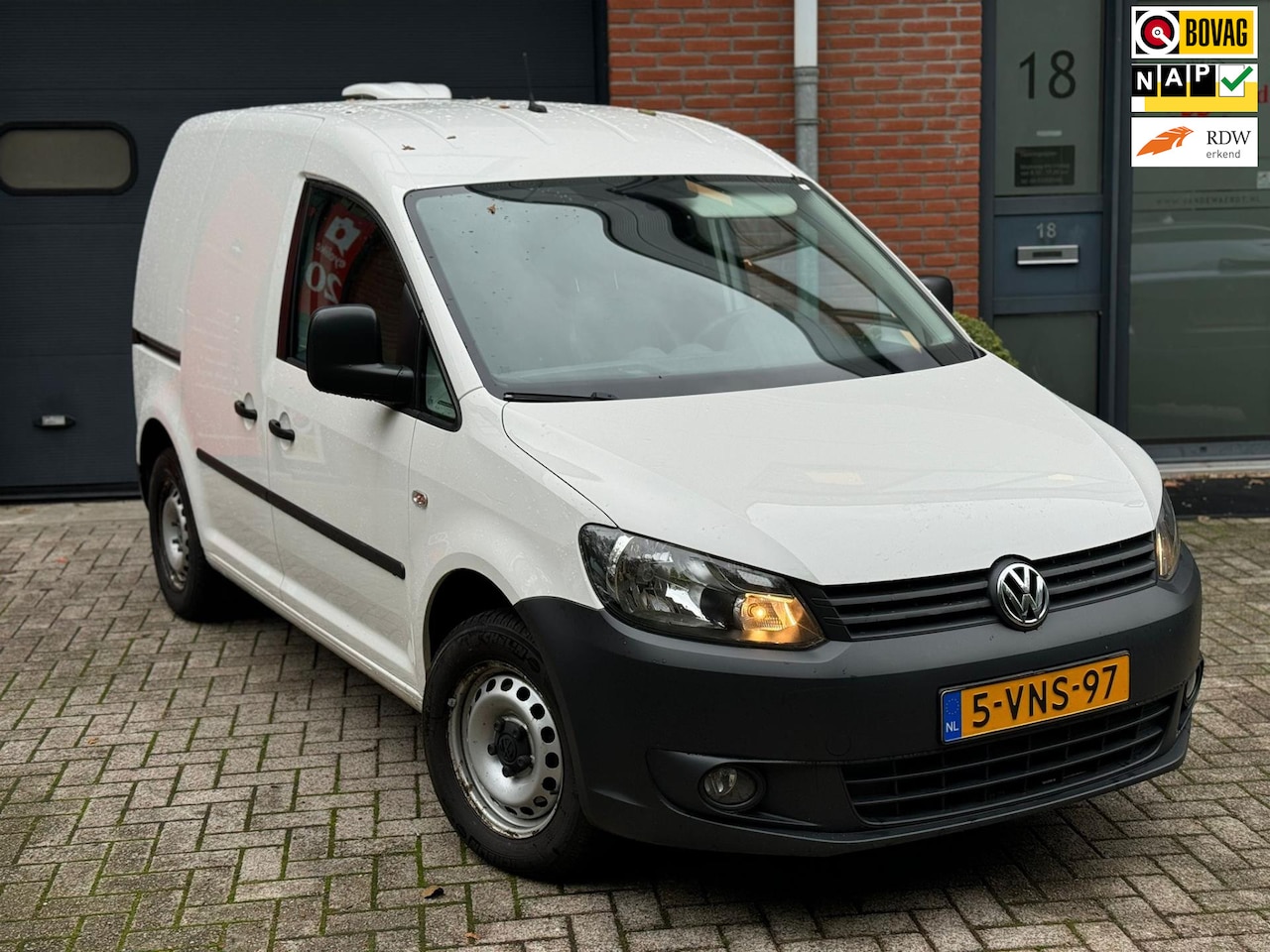 Volkswagen Caddy - 1.6 TDI BMT Incl./1e Eigenaar/2x Schuifdeur/NAP/Dealer onderhouden/NAP/APK - AutoWereld.nl