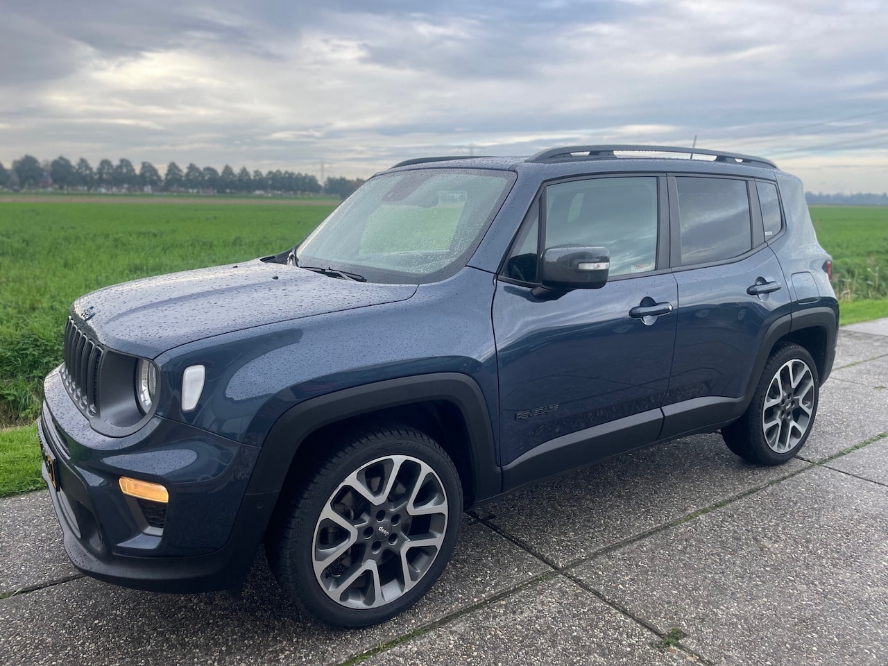 Jeep Renegade - 4xe 240 Plug-in Hybrid Electric S 4xe 240 Plug-in Hybrid Electric S - AutoWereld.nl