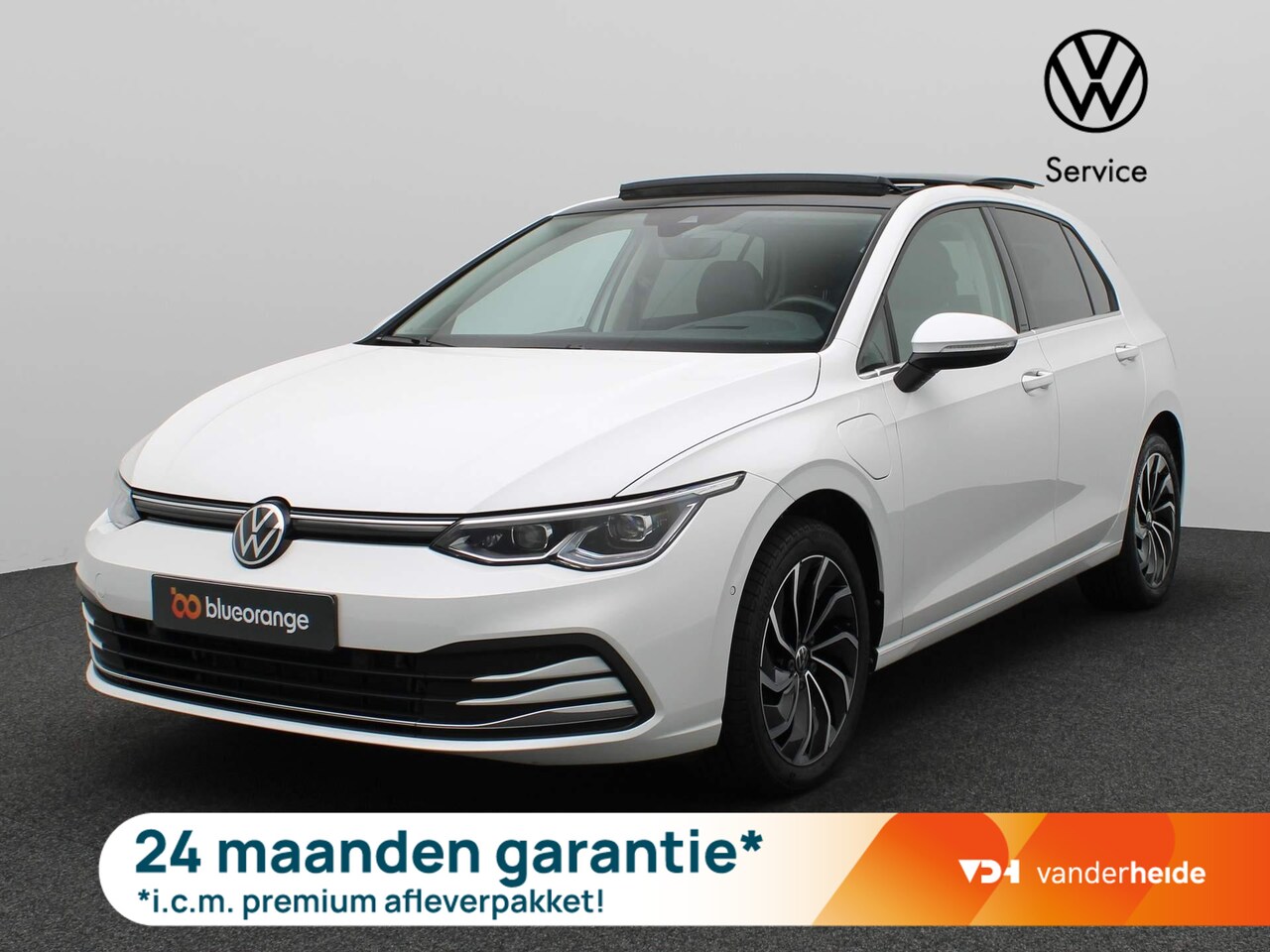 Volkswagen Golf - 1.4 eHybrid Style 204PK DSG Panoramdak, head-up, achteruitrijcamera, LED-Matrix, stuur/sto - AutoWereld.nl