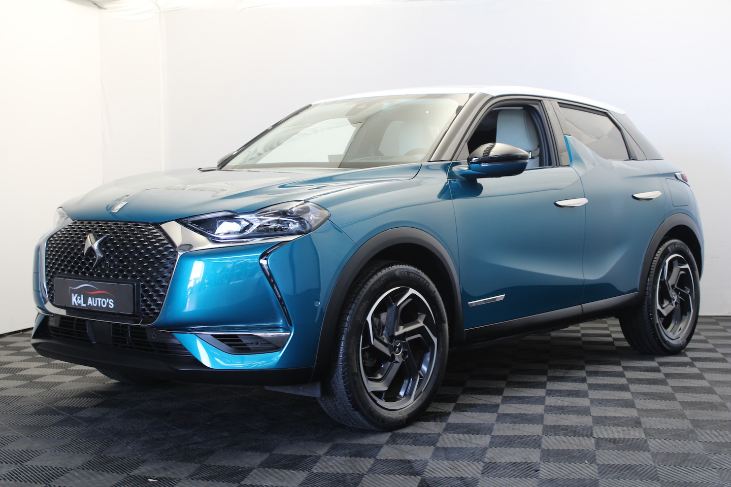 DS 3 Crossback - 1.2 PureTech So Chic |Camera|Navi|Leder| - AutoWereld.nl