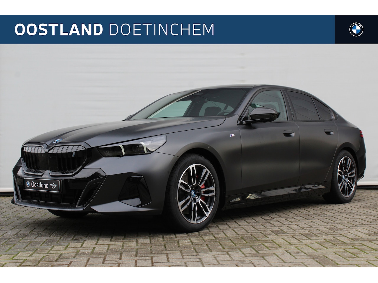 BMW i5 - eDrive40 M Sport / Trekhaak / Adaptieve LED / Stoelventilatie / Comfort Access / Parking A - AutoWereld.nl