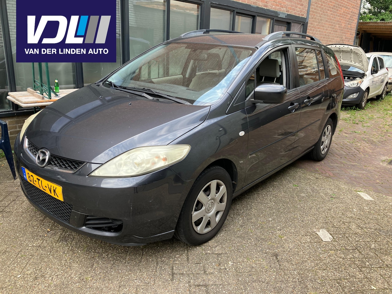 Mazda 5 - 1.8 Touring motor is defect, handel prijs motor is defect, handel Prijs - AutoWereld.nl