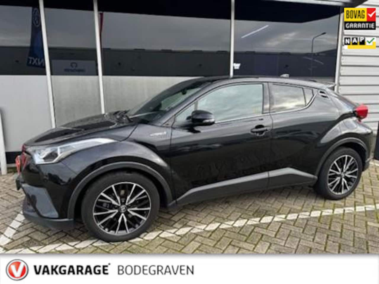 Toyota C-HR - 1.8 Hybrid Dynamic / Origineel NL - AutoWereld.nl