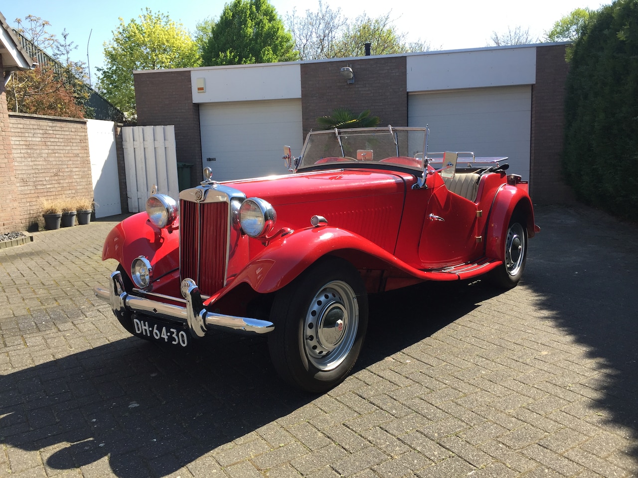 MG TD - voledig body off gerestaureerd met orginele motor - AutoWereld.nl