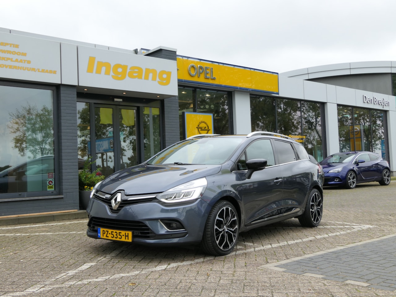 Renault Clio Estate - 0.9 TCe Bose | Alcantara | LED Koplampen | Keyless | 17" LMV - AutoWereld.nl