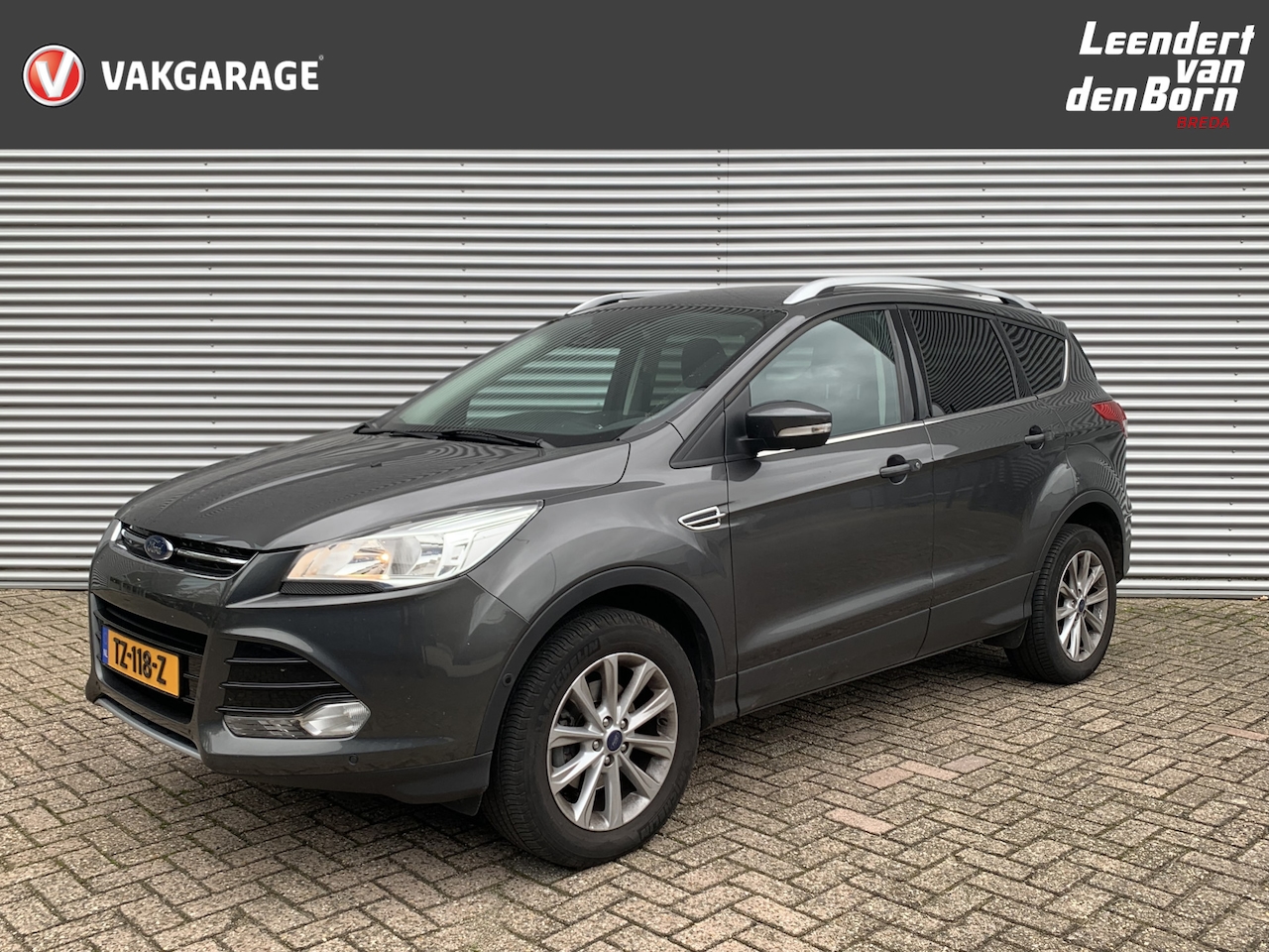 Ford Kuga - 1.5 Titanium Styling Pack Navigatie | Cruise | Voorruit verwarming | Elektr. achterklep | - AutoWereld.nl