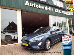 Ford Focus Wagon - 1.0 EcoBoost Titanium Business AUTOMAAT-STUURVERW-STOELVERW-CAMERA-CLIMA-BOVAG-NAP