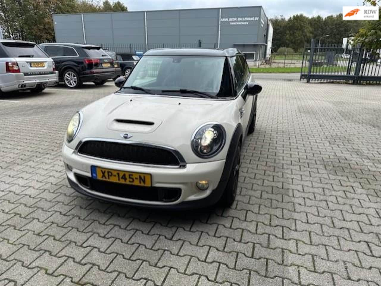 MINI Clubman - 2.0 Cooper SD Mini 2.0 Cooper SD - AutoWereld.nl