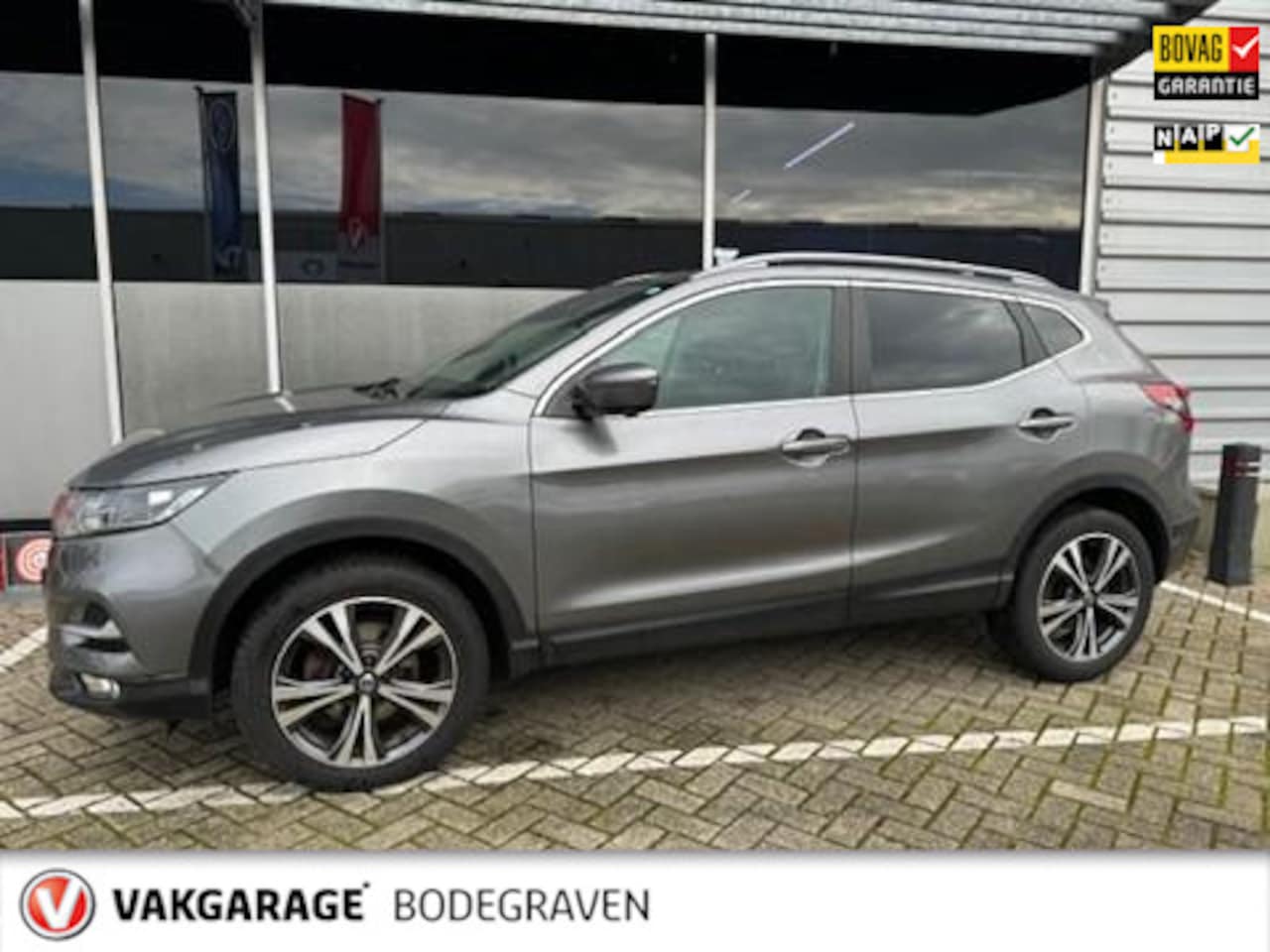 Nissan Qashqai - 1.2 N-Connecta / Panoramadak - AutoWereld.nl