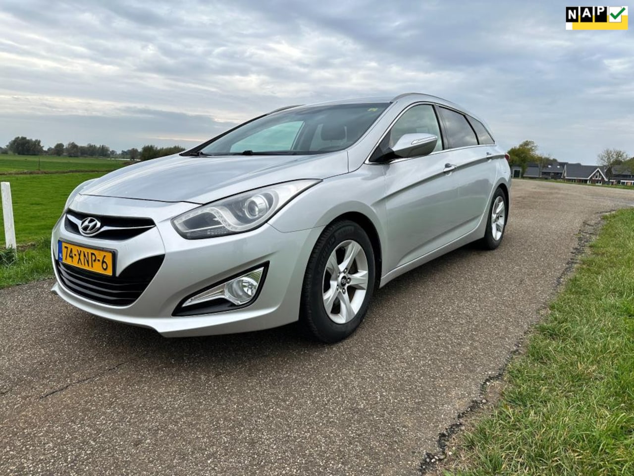 Hyundai i40 Wagon - 1.6 GDI Blue Business Edition 1.6 GDI Blue Business Edition - AutoWereld.nl