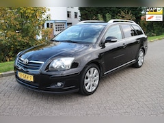 Toyota Avensis Wagon - 2.0 VVTi Luna Business