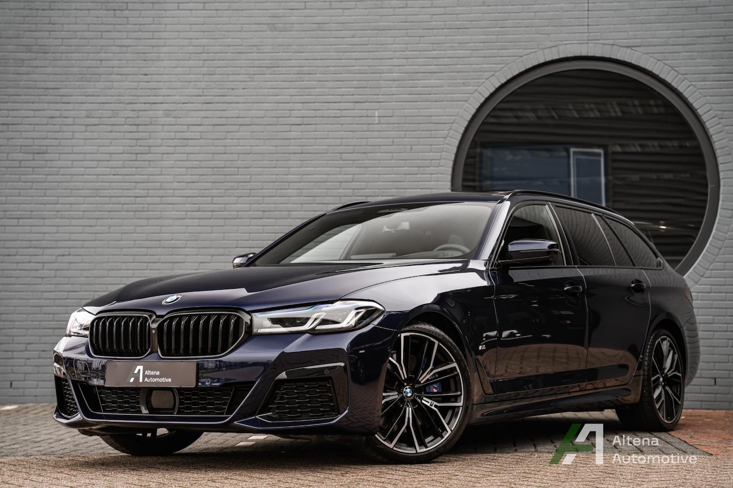 BMW 5-serie Touring - 540i xDrive High Executive 540i xDrive High Executive - AutoWereld.nl