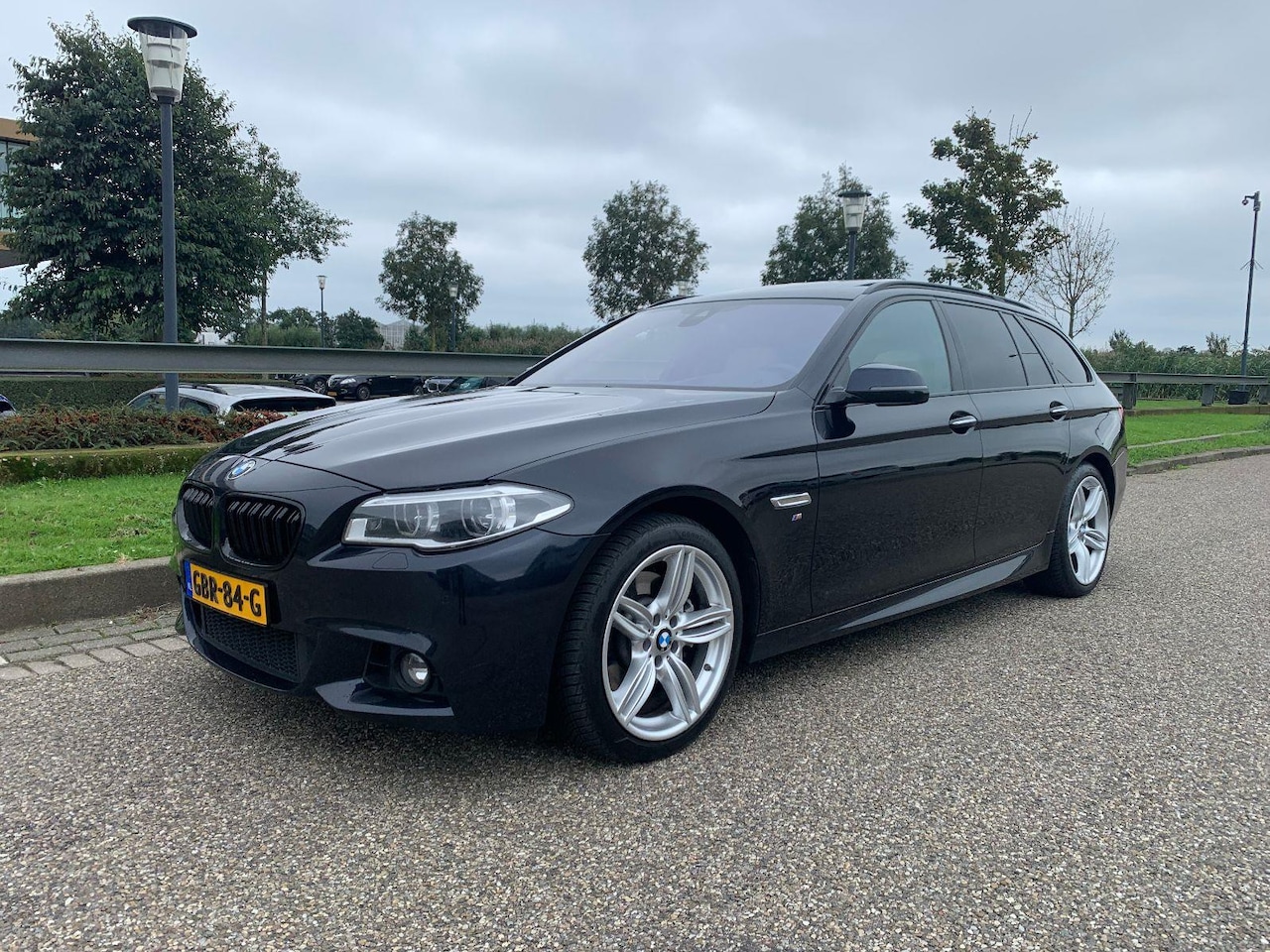 BMW 5-serie Touring - 530xd High Executive M-Sport * LED * APK * PANORAMA * - AutoWereld.nl