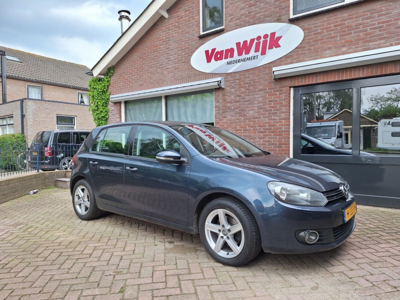 Volkswagen Golf - 1.2 TSI Highline 1.2 tsi highline - AutoWereld.nl