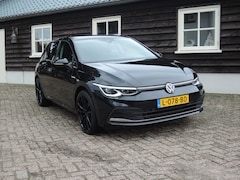 Volkswagen Golf - 2.0 TDI STYLE AUTOMAAT