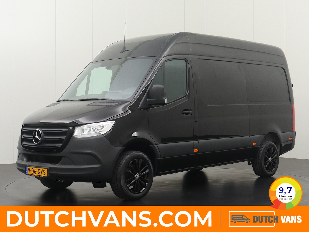 Mercedes-Benz Sprinter - 317CDI L2H2 Mbux Camera Touchscreen | 2800Kg Trekhaak | 3-Persoons | Betimmering - AutoWereld.nl