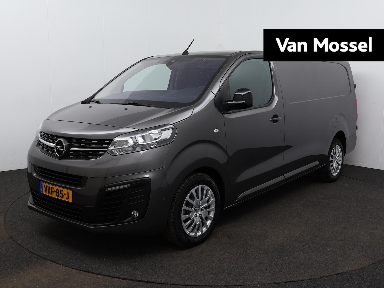 Opel Vivaro - 2.0 BlueHDi 145 S&S L3 | AUTOMAAT | BETIMMERD | NETTE BUS | - AutoWereld.nl