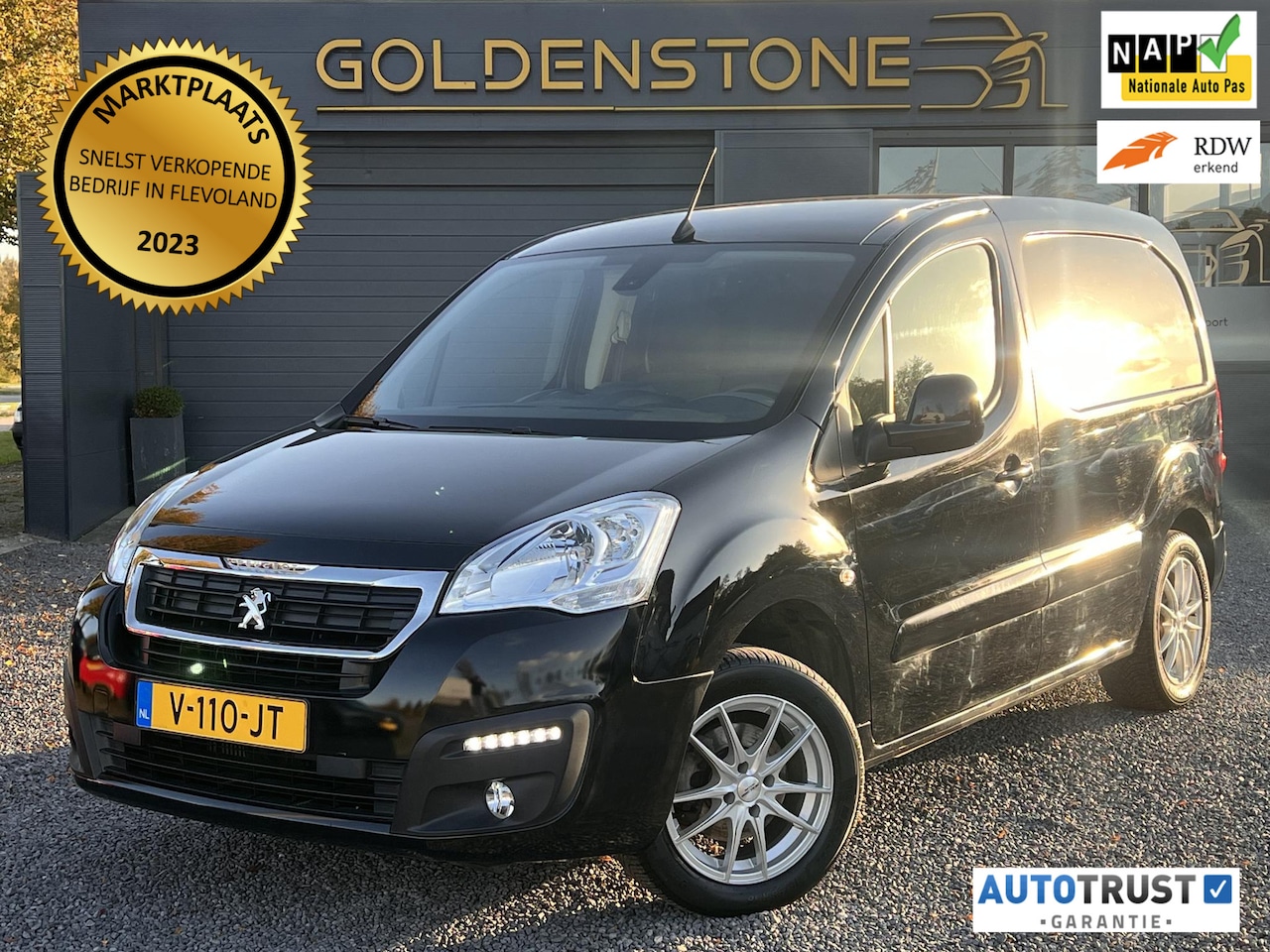 Peugeot Partner - 120 1.6 BlueHDi 100 L1 Premium Pack S&S 3-Zitsplaats,Airco,Cruise,Trekhaak,N.A.P,Lmv,PDC,W - AutoWereld.nl