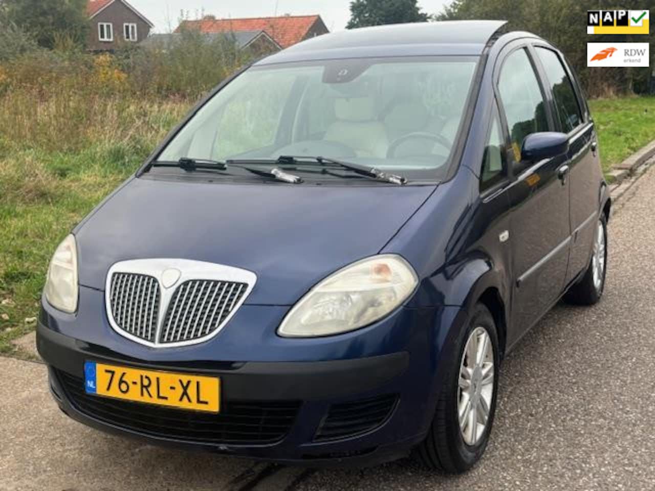 Lancia Musa - 1.4-16V Platino DFN Automaat ECC Audio/Navi El. pakket Cruisecontrol Panoramadak LMV 15" D - AutoWereld.nl