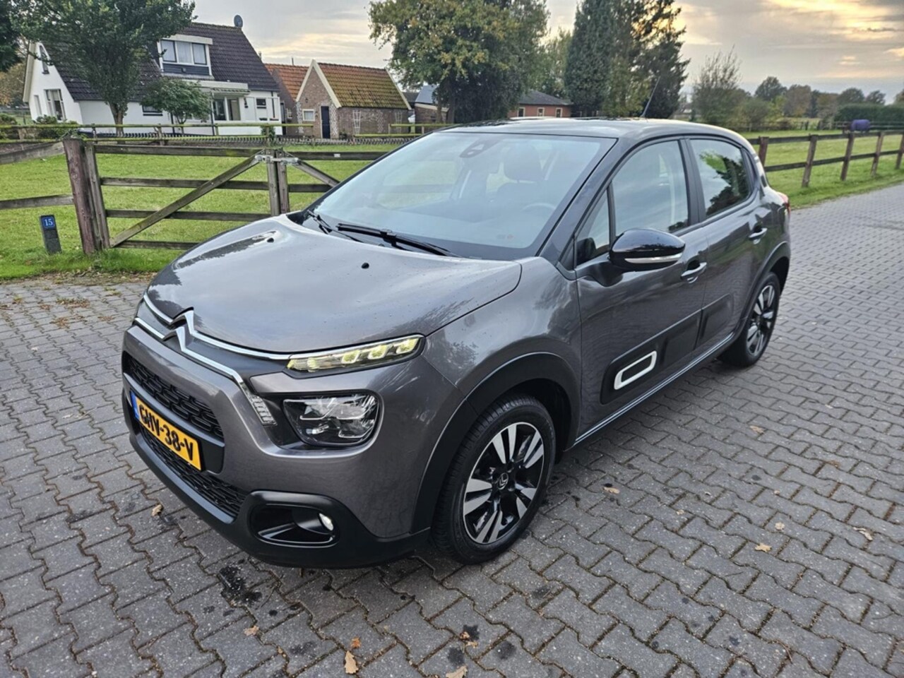 Citroën C3 - 1.2 PureTech C-Series - LAGE KM - LUXE UITVOERING - AutoWereld.nl