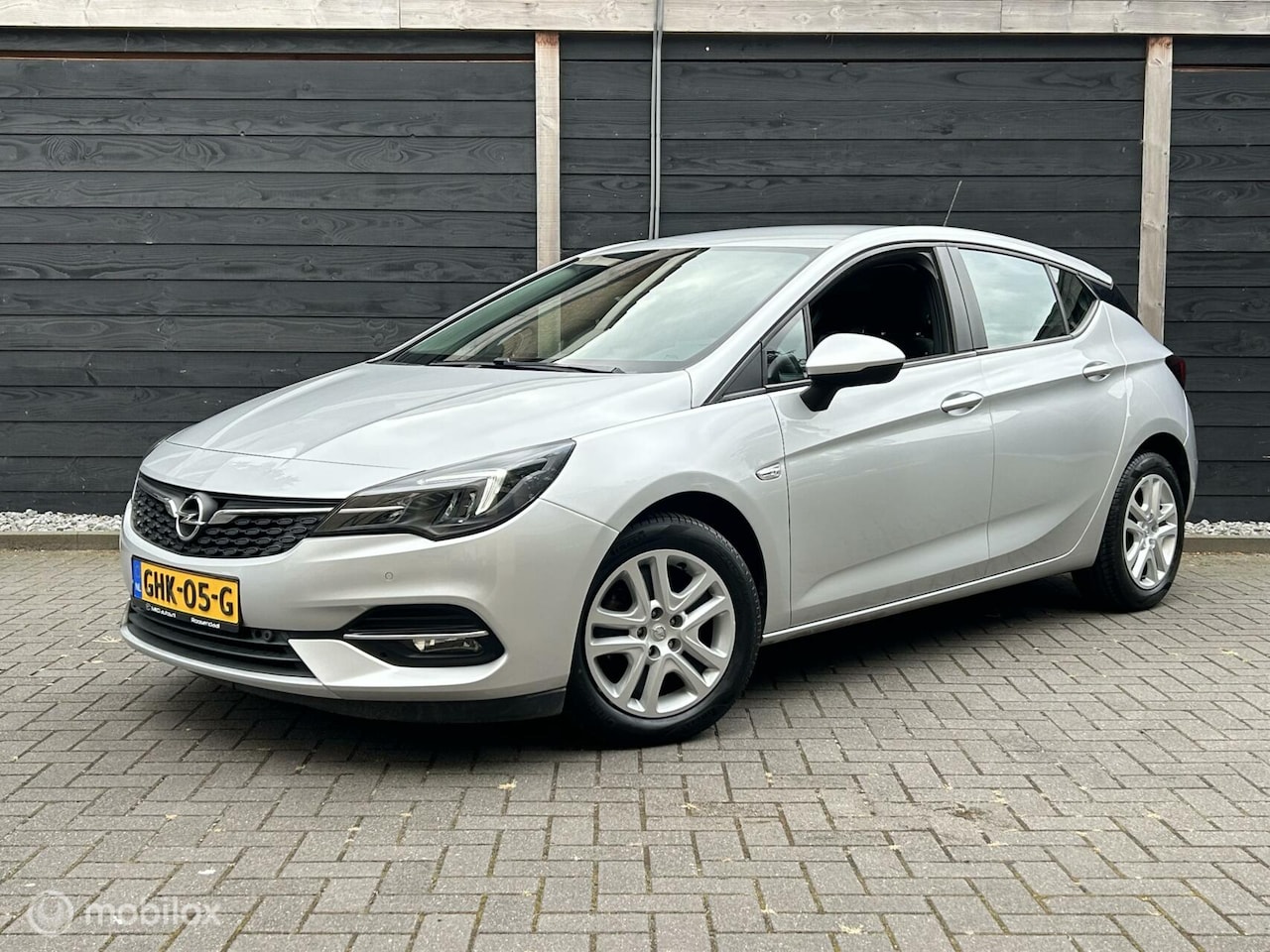 Opel Astra - 1.2 Edition Aut. Airco / FM nav / Carplay / 58.684 KM - AutoWereld.nl