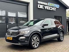 Volkswagen T-Roc - 1.0 TSI Style Business Carplay/Navi/Trekhaak