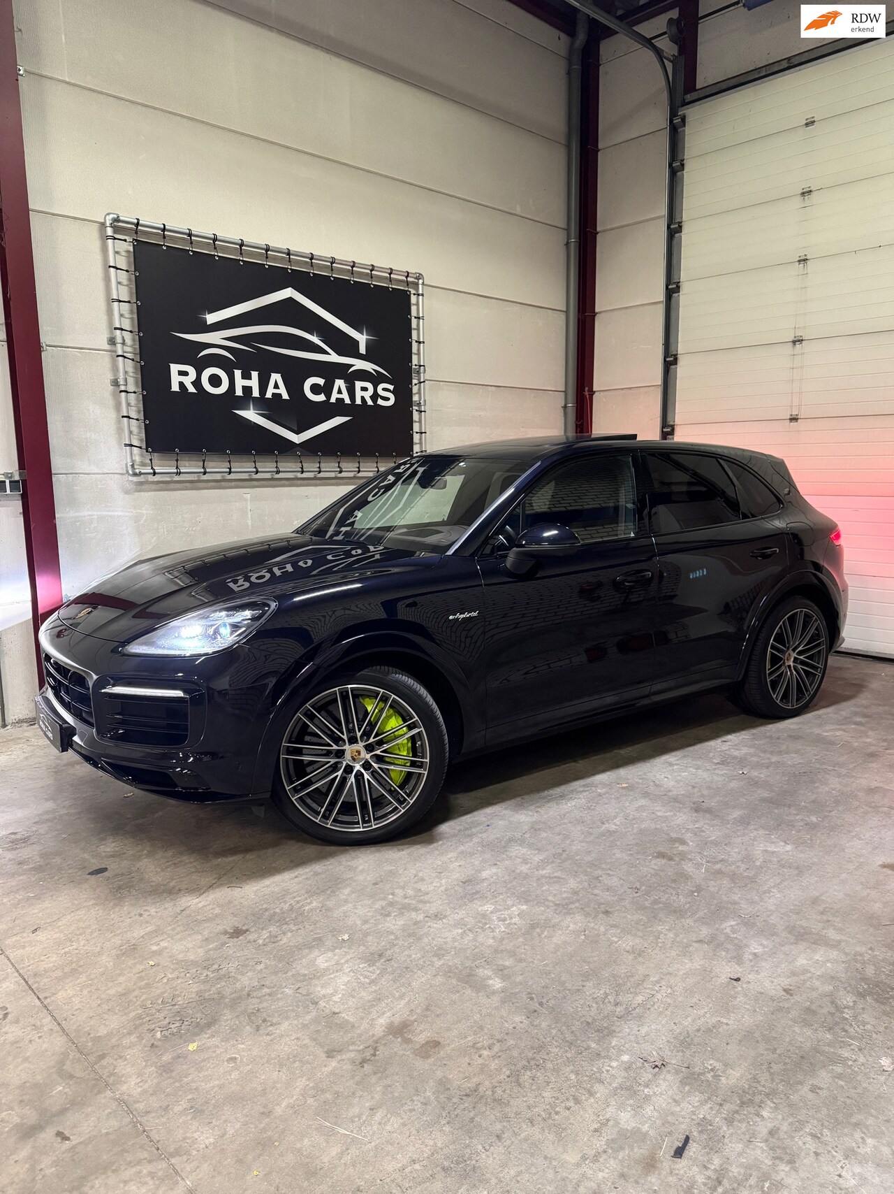 Porsche Cayenne - 3.0 E-Hybrid Pano Keramisch Full optie - AutoWereld.nl