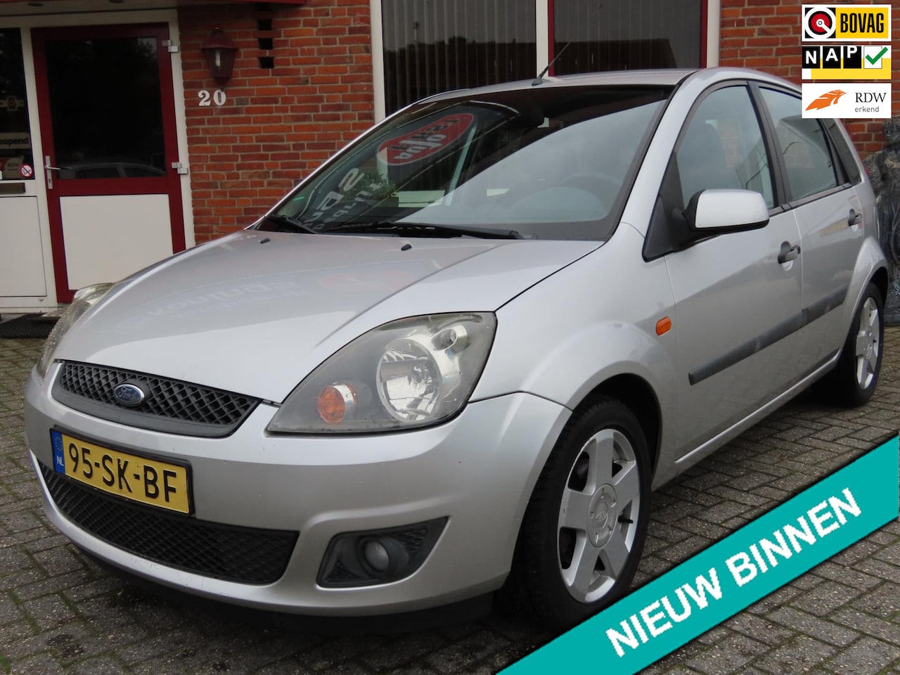 Ford Fiesta - 1.6-16V Futura 1.6-16V Futura - AutoWereld.nl